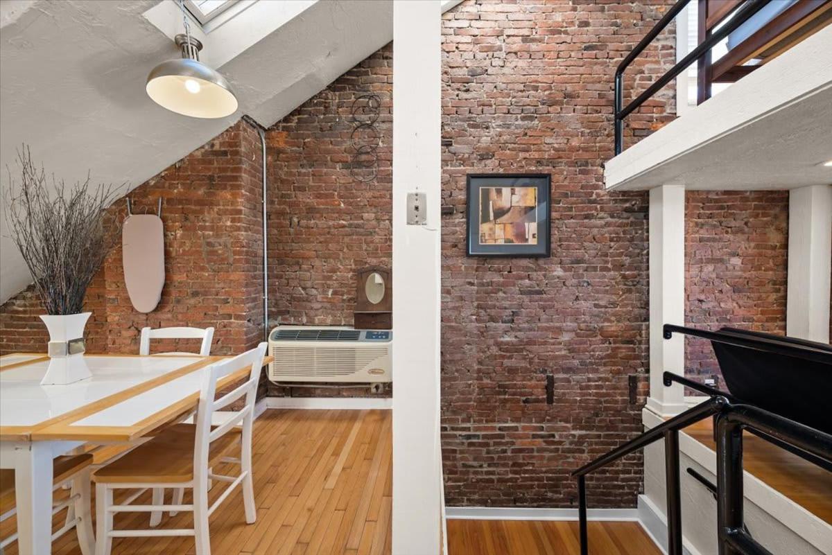 Skyline At Your Door - Studio With A View Pittsburgh Exterior foto