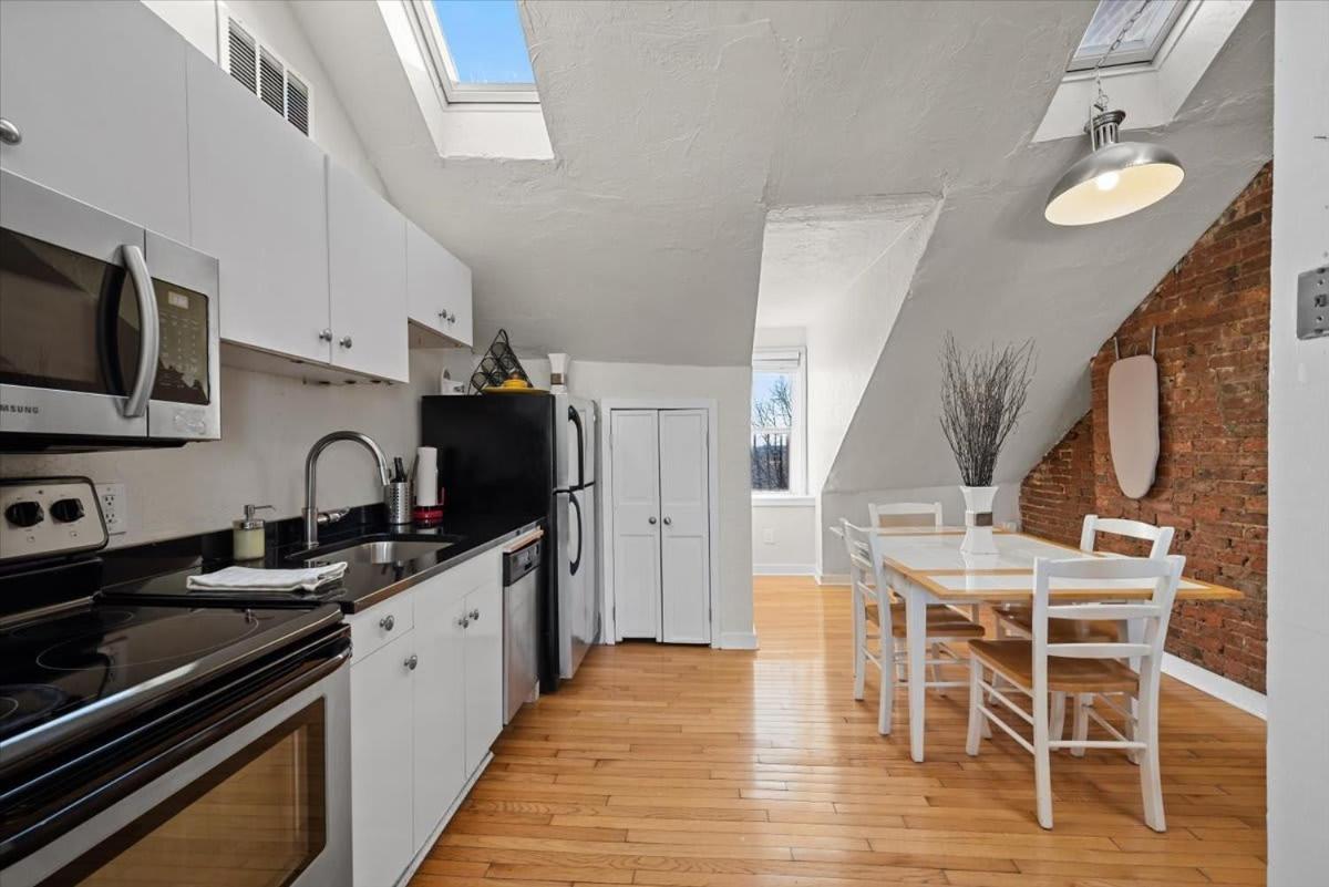 Skyline At Your Door - Studio With A View Pittsburgh Exterior foto
