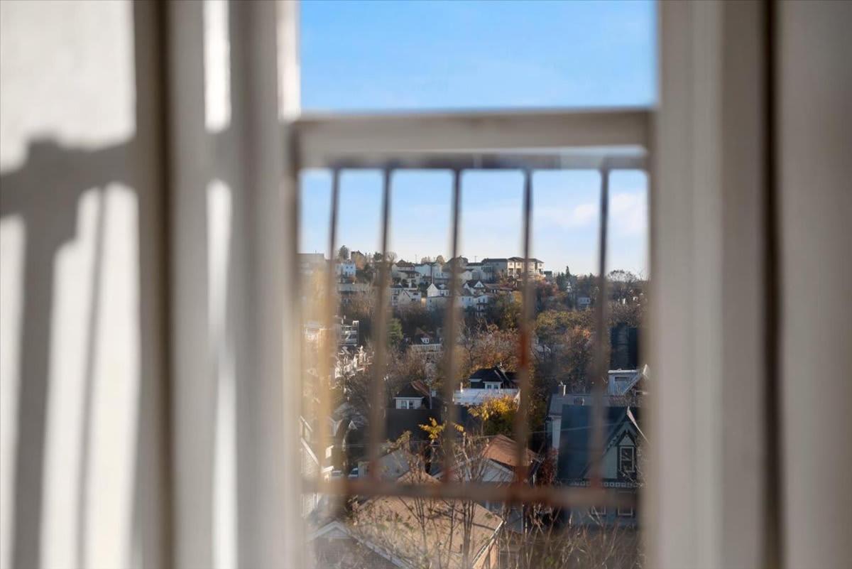 Skyline At Your Door - Studio With A View Pittsburgh Exterior foto